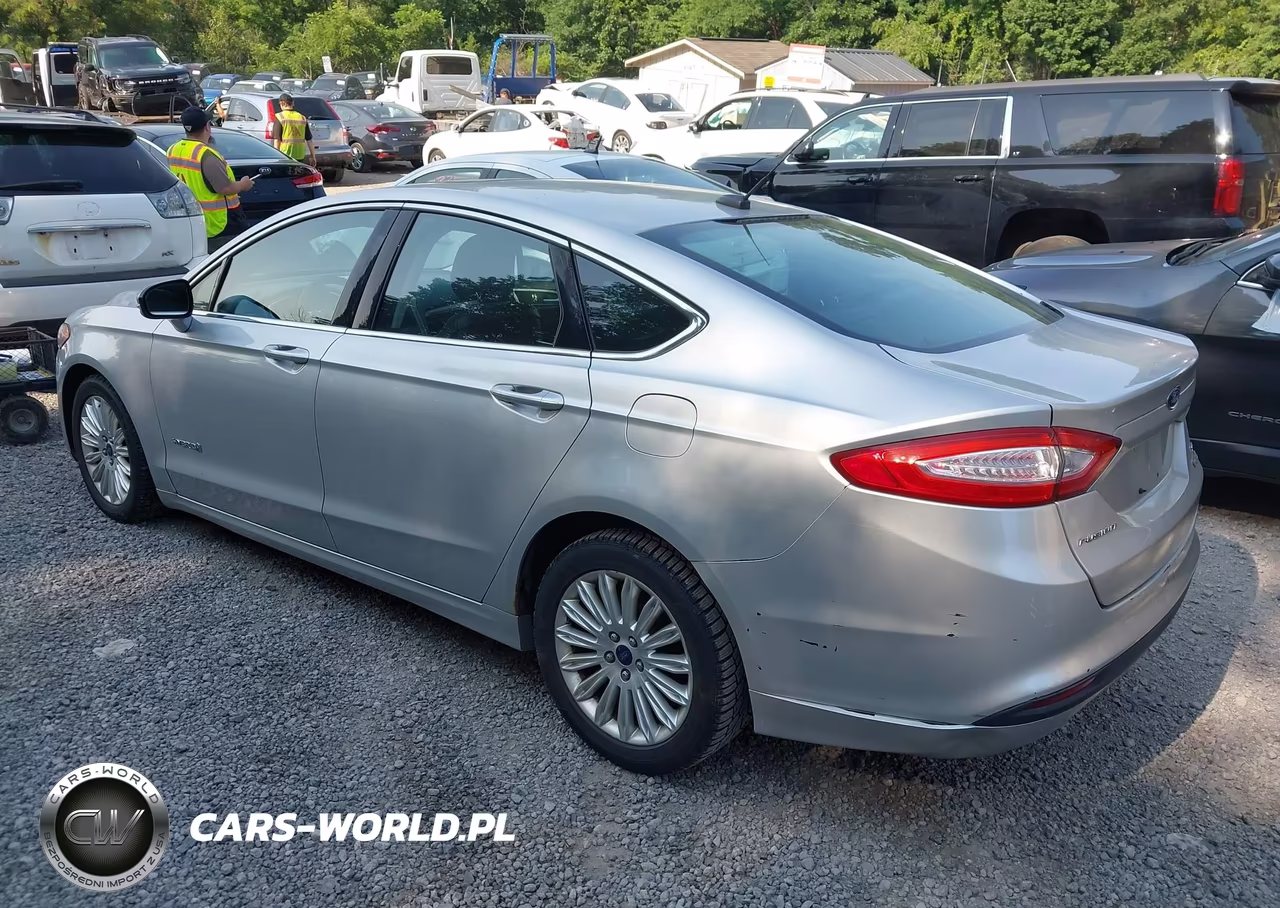 2013 Ford Fusion Hybrid Se VIN:3FA6P0LUXDR223341 - 3