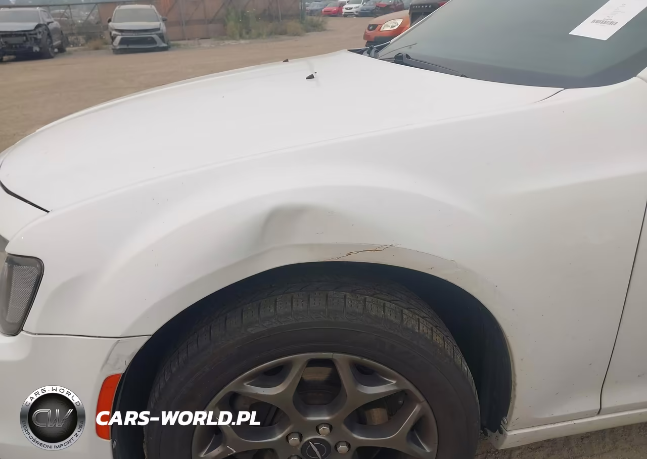 2016 Chrysler 300 300S VIN:2C3CCAGGXGH244469 - 16