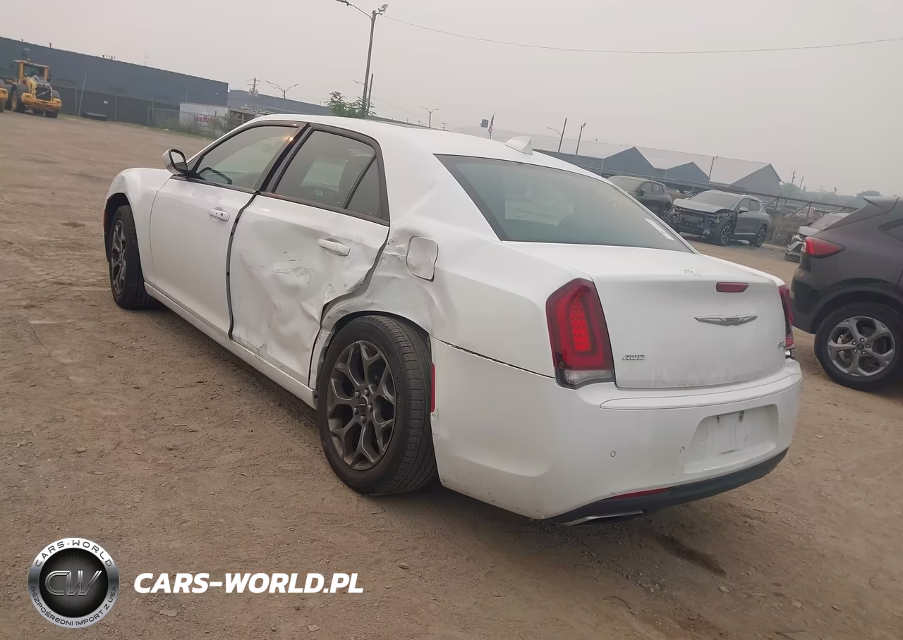 2016 Chrysler 300 300S VIN:2C3CCAGGXGH244469 - 3