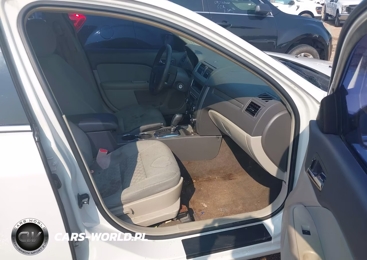 2012 Ford Fusion Se VIN:3FAHP0HA2CR379752 - 5