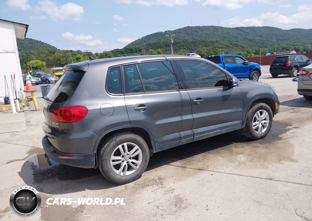 2012 Volkswagen Tiguan S VIN:WVGBV7AX8CW089411 - 4
