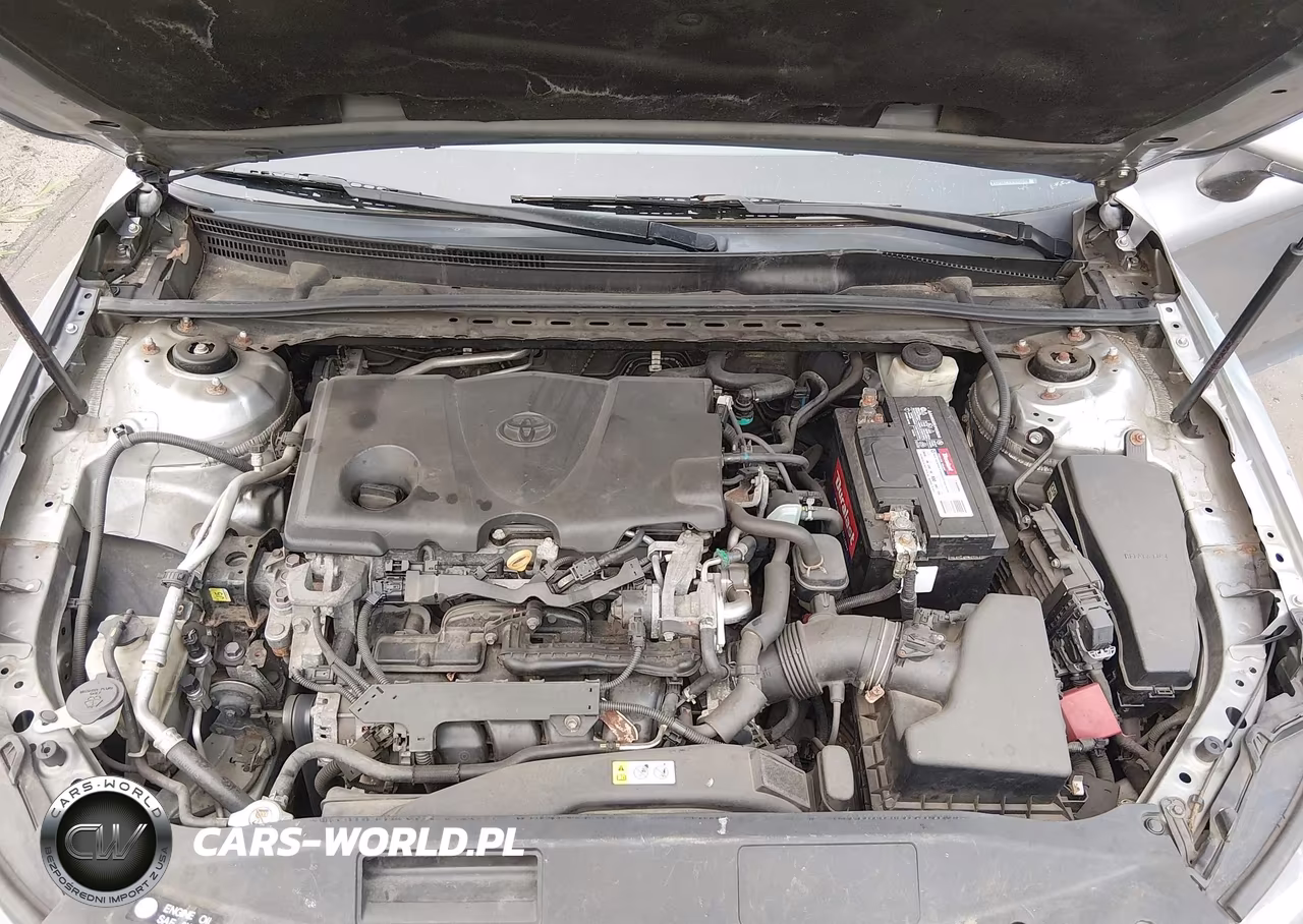 2018 Toyota Camry Le VIN:4T1B11HK6JU124751 - 10