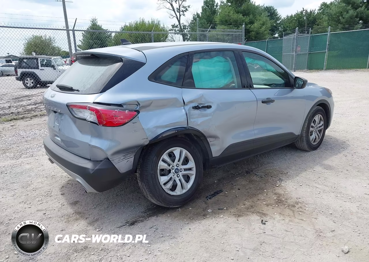 2022 Ford Escape S VIN:1FMCU0F67NUA26426 - 4