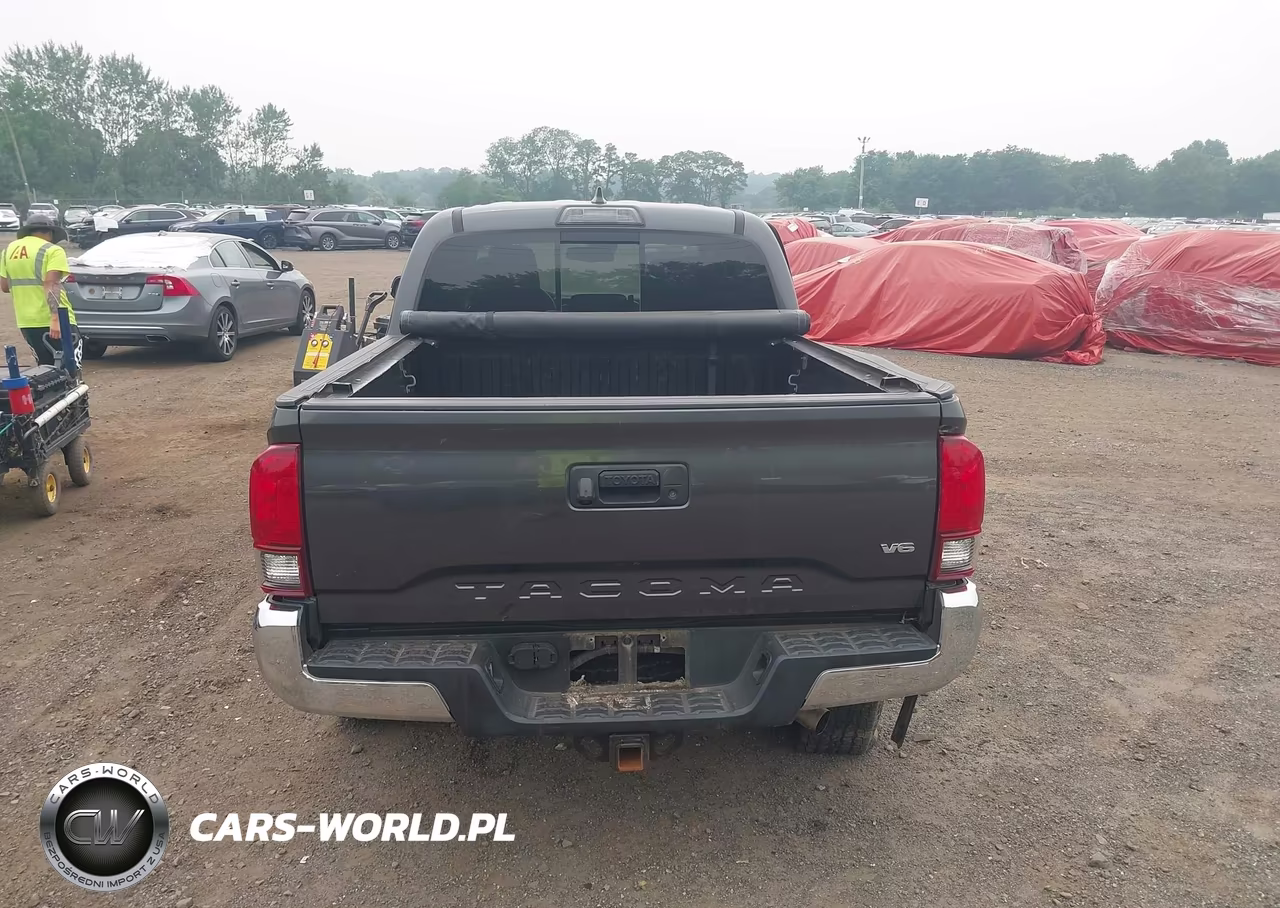 2018 Toyota Tacoma Trd Off Road VIN:3TMCZ5AN7JM180778 - 16