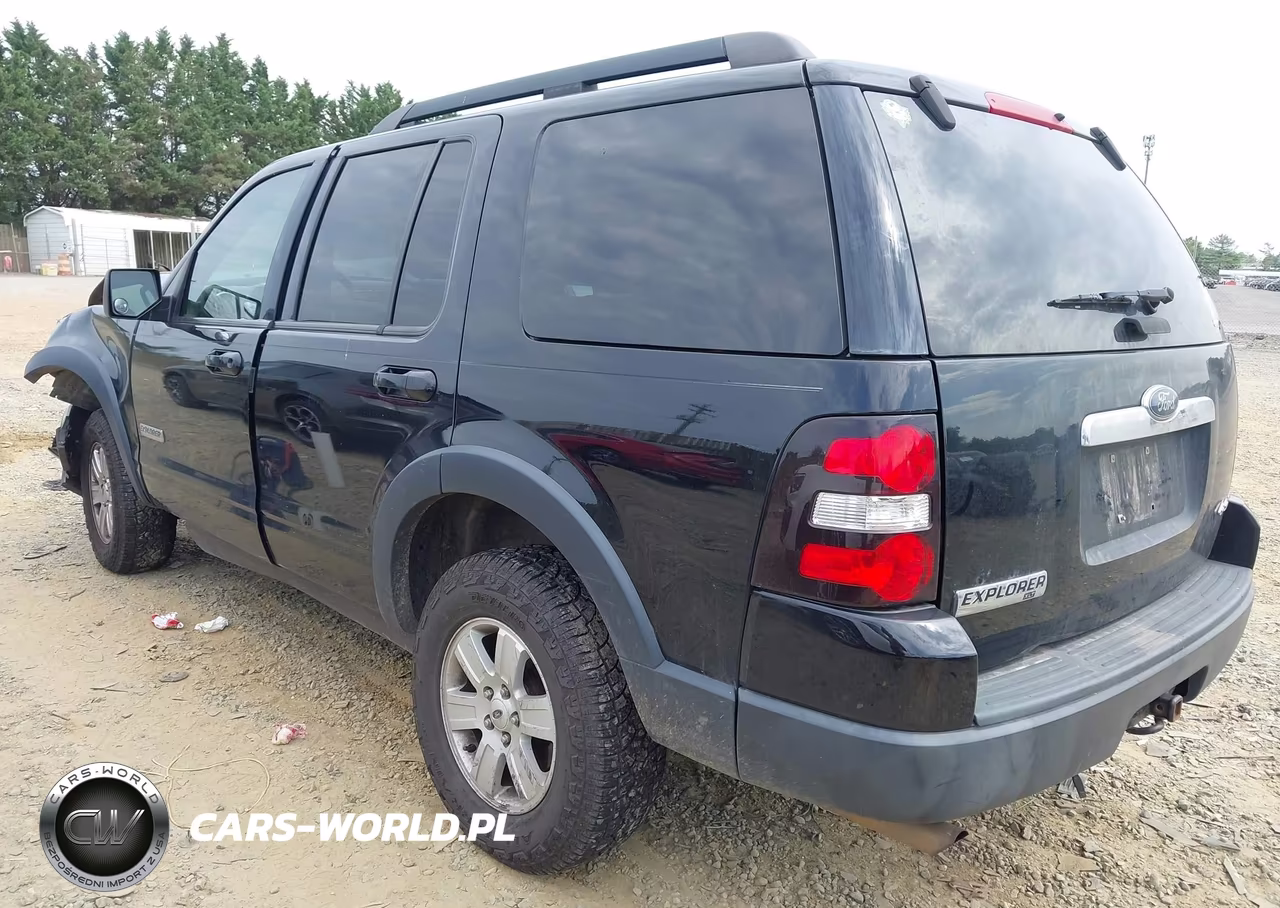 2007 Ford Explorer Xlt VIN:1FMEU73E07UA37574 - 3