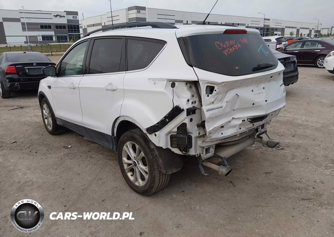 2017 Ford Escape Se VIN:1FMCU9GD4HUB90724 - 3