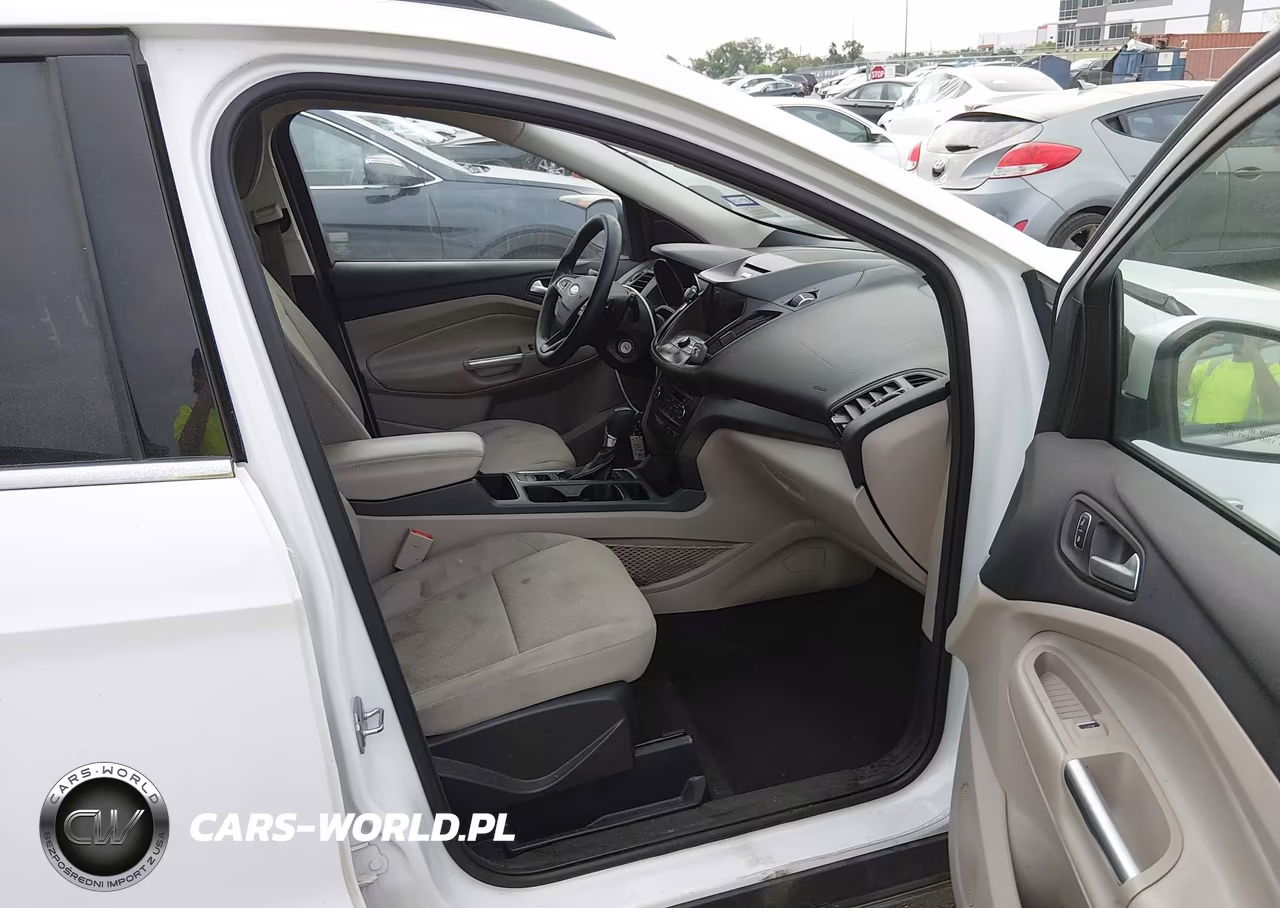 2017 Ford Escape Se VIN:1FMCU9GD4HUB90724 - 5