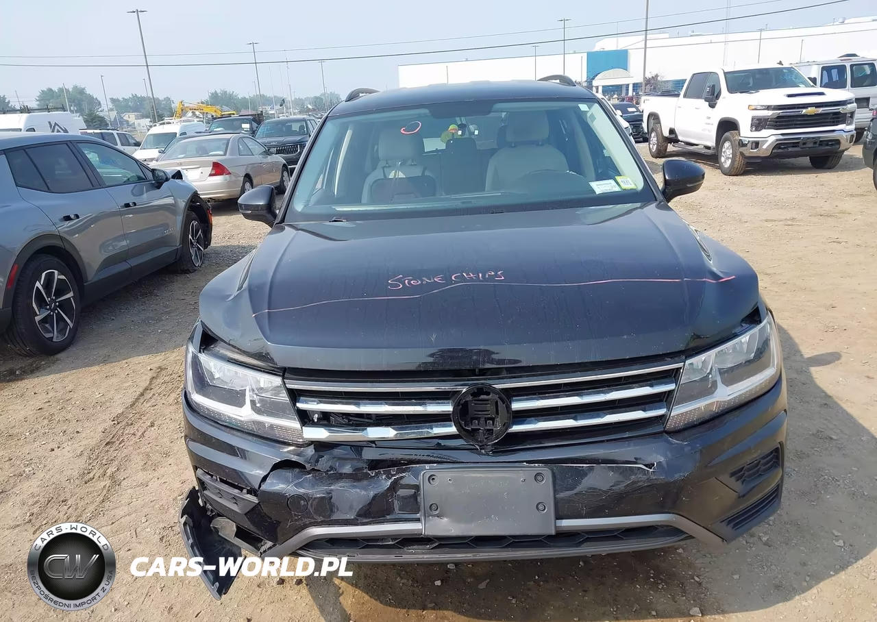 2018 Volkswagen Tiguan 2.0T S VIN:3VV0B7AX2JM091089 - 12