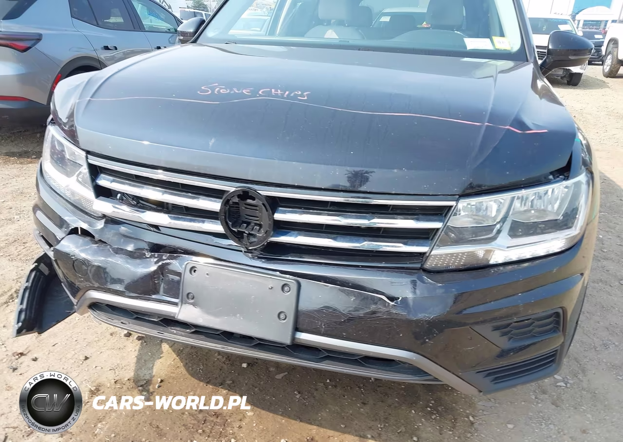 2018 Volkswagen Tiguan 2.0T S VIN:3VV0B7AX2JM091089 - 18