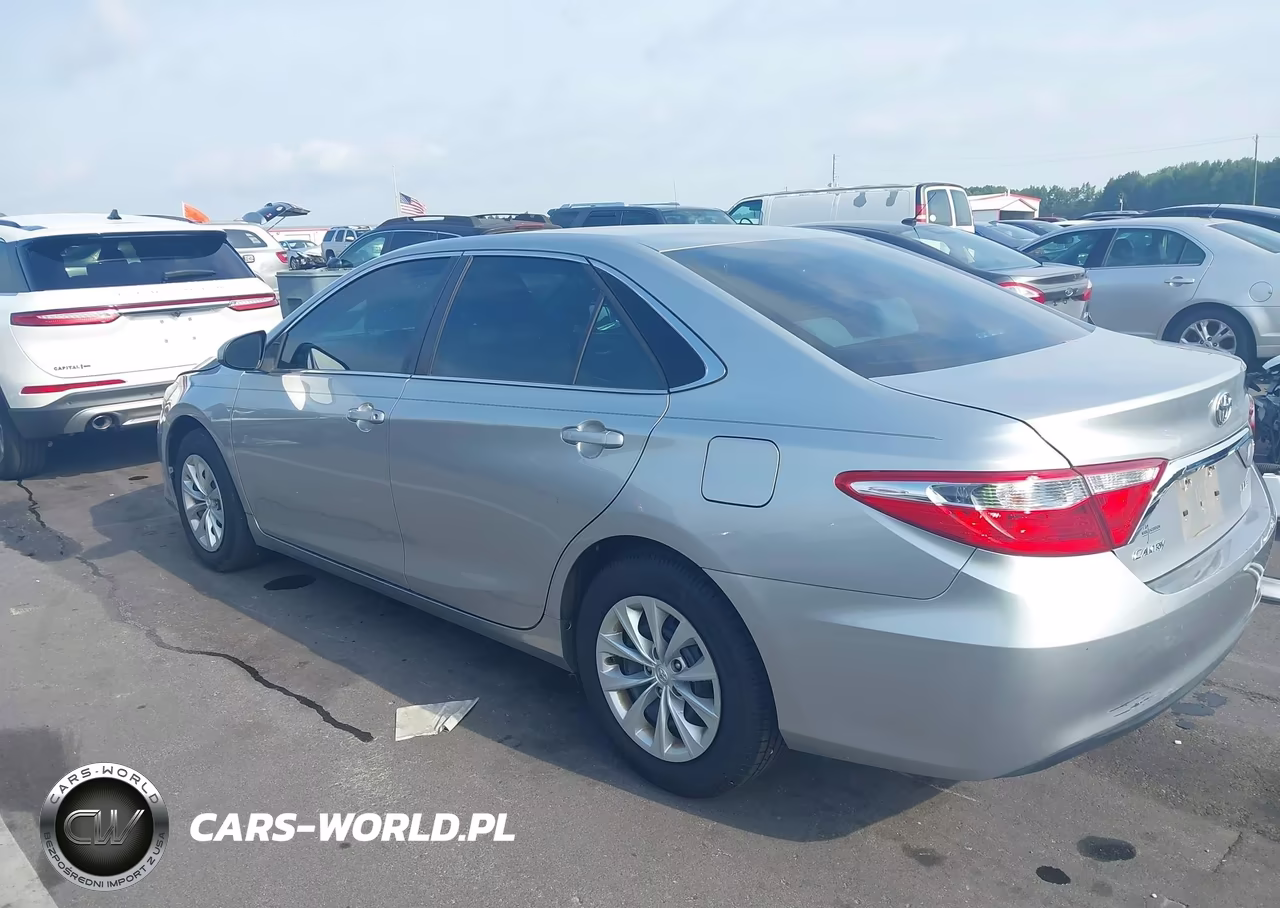 2017 Toyota Camry Le VIN:4T1BF1FK6HU744434 - 14