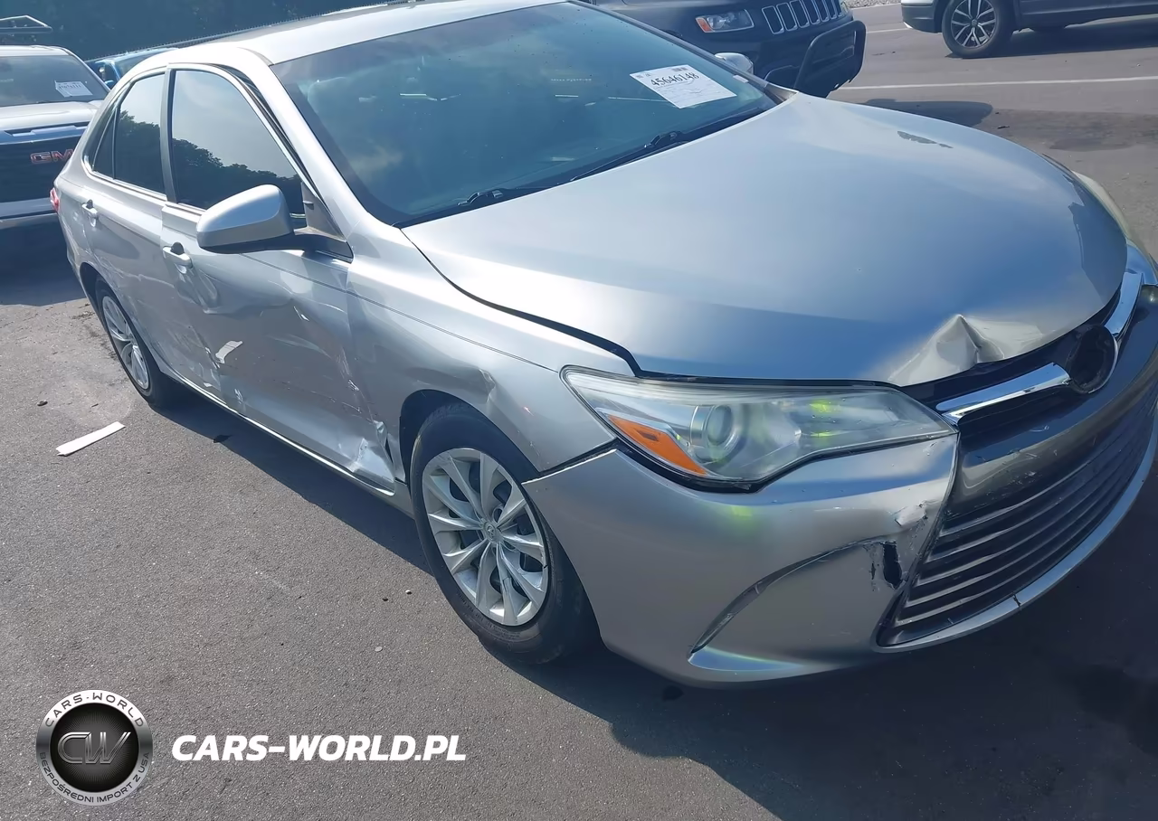 2017 Toyota Camry Le VIN:4T1BF1FK6HU744434 - 6