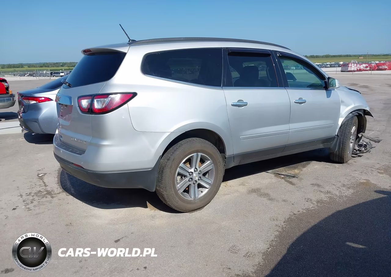 2015 Chevrolet Traverse Lt VIN:1GNKVHKD2FJ390232 - 4