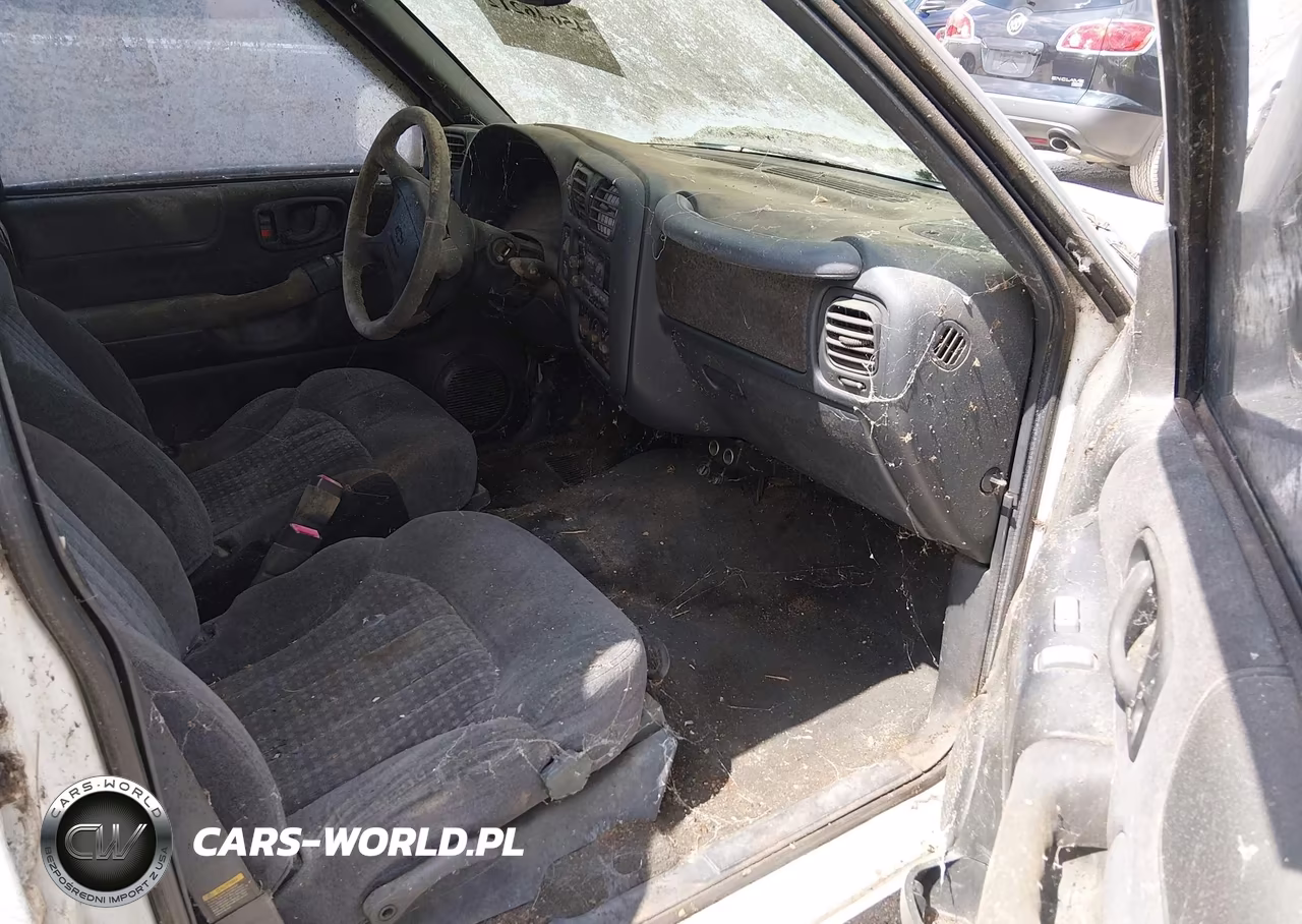 1998 Chevrolet Blazer Ls VIN:1GNDT13W7WK138525 - 5