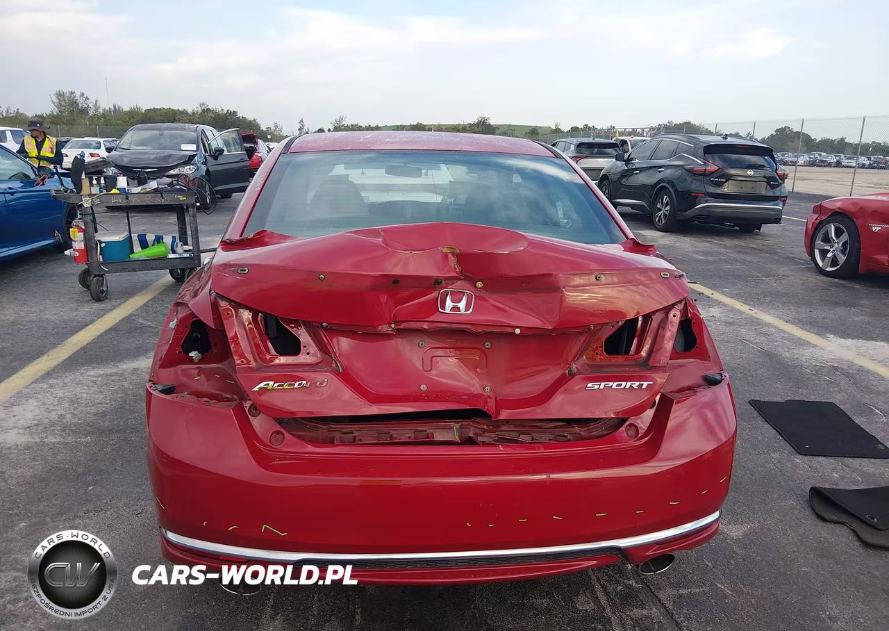 2017 Honda Accord Sport VIN:1HGCR2F55HA231923 - 17