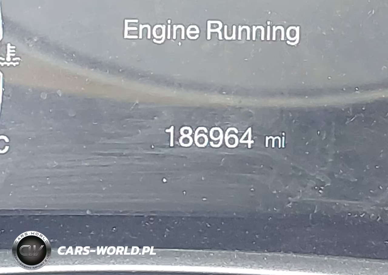 2018 Jeep Compass Latitude 4X4 VIN:3C4NJDBB9JT373437 - 15