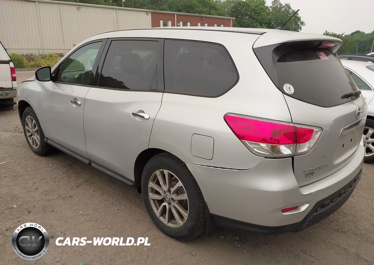 2014 Nissan Pathfinder S VIN:5N1AR2MMXEC734956 - 3