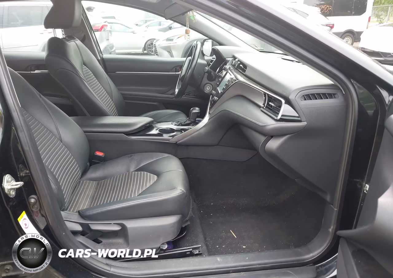 2019 Toyota Camry Se VIN:4T1B11HK0KU737918 - 5