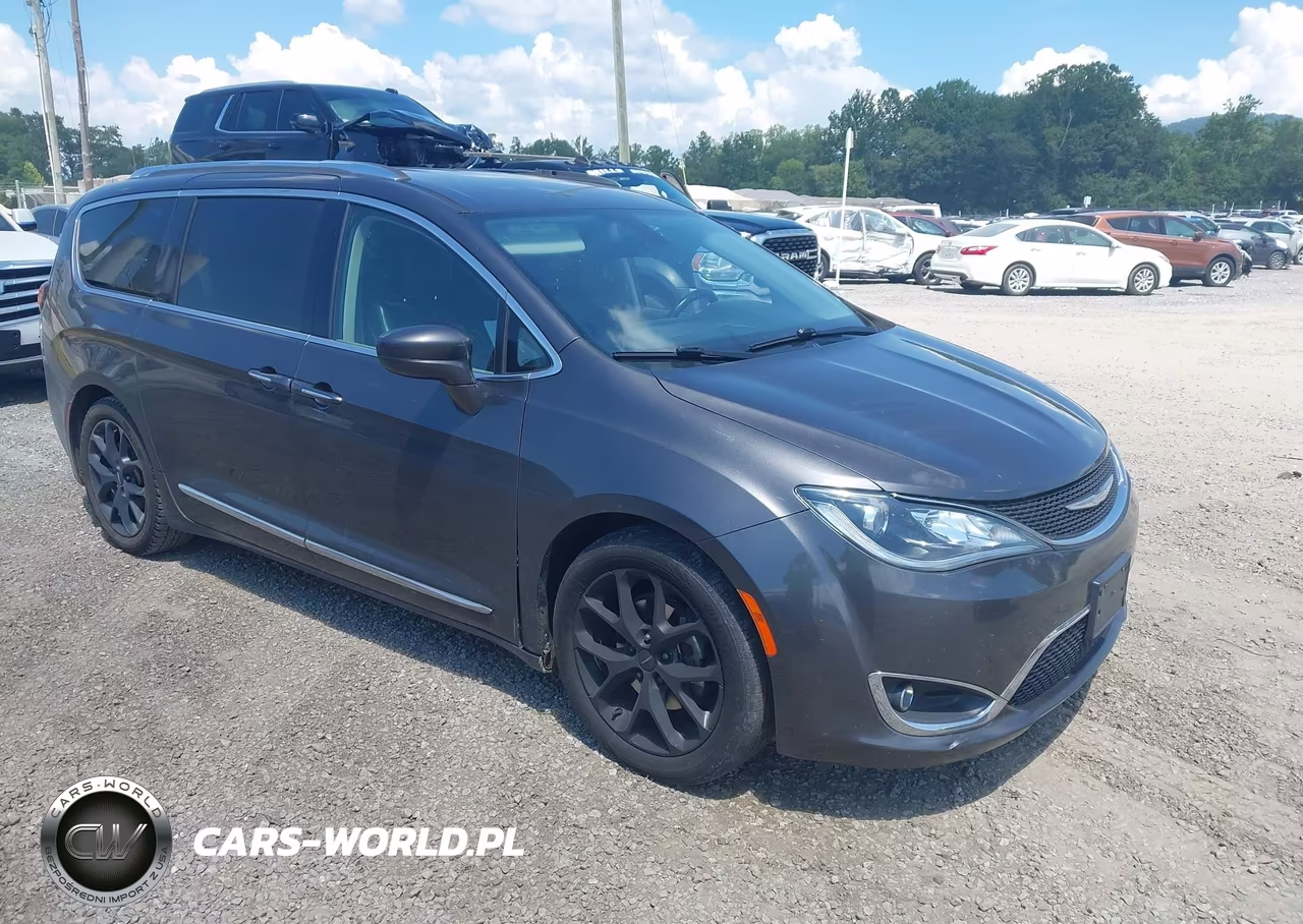 2018 Chrysler Pacifica Touring L