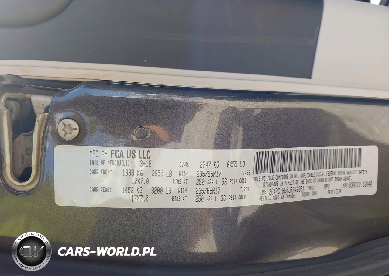 2018 Chrysler Pacifica Touring L VIN:2C4RC1BG0JR246861 - 9