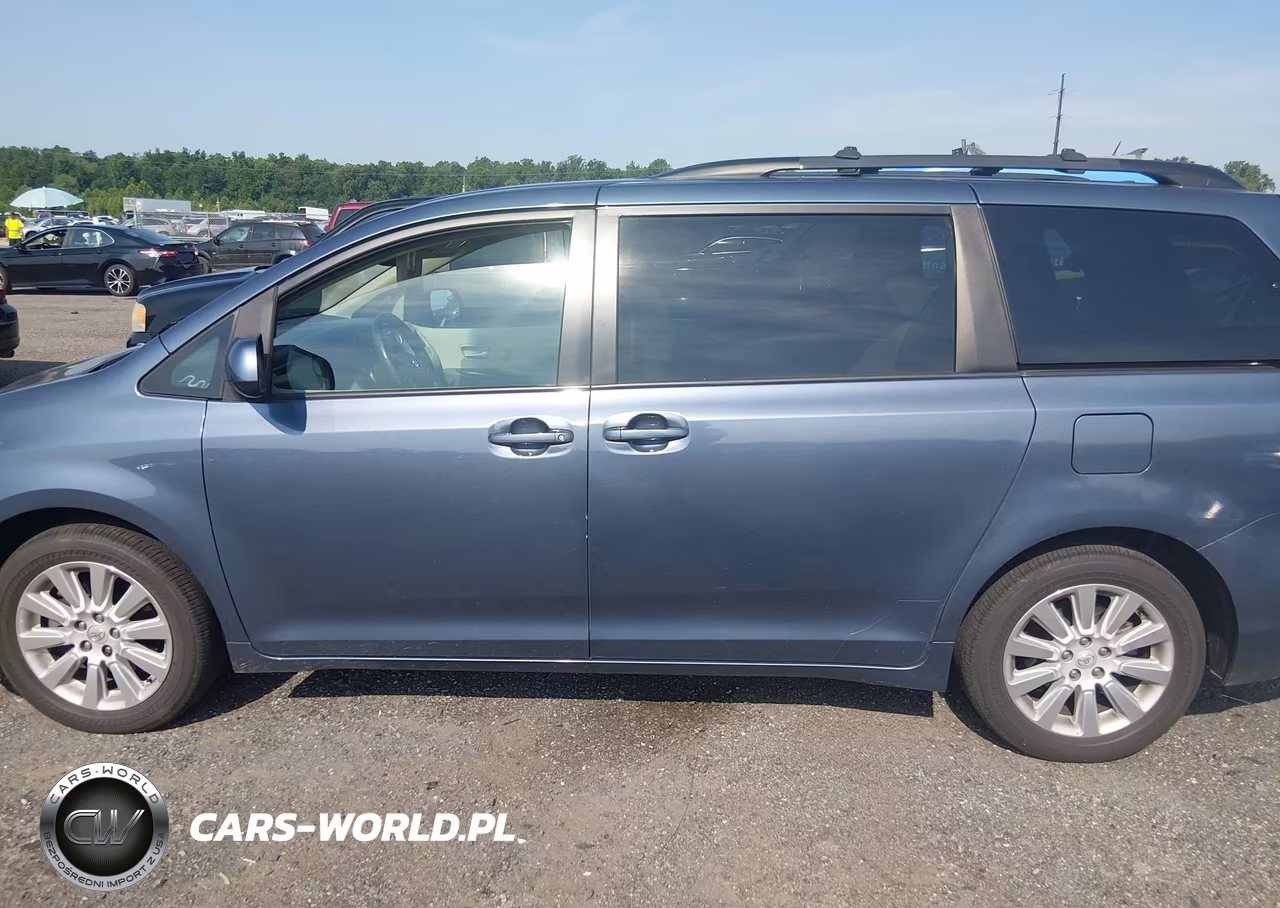 2015 Toyota Sienna Le 7 Passenger VIN:5TDJK3DCXFS126022 - 14
