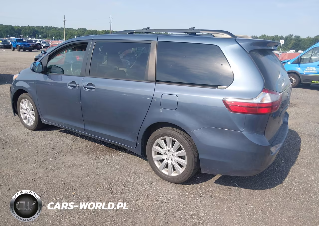 2015 Toyota Sienna Le 7 Passenger VIN:5TDJK3DCXFS126022 - 3