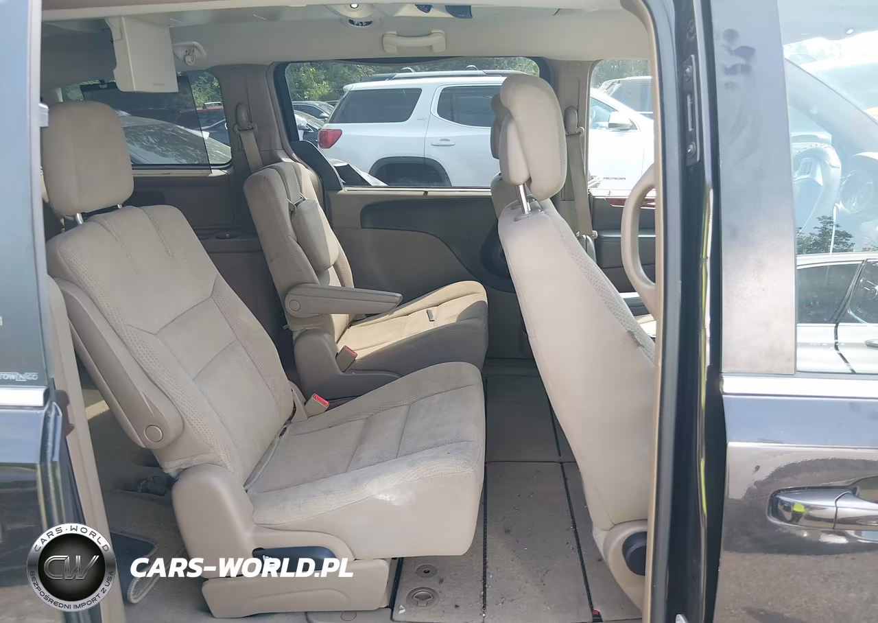 2014 Chrysler Town & Country Touring VIN:2C4RC1BG4ER285023 - 8