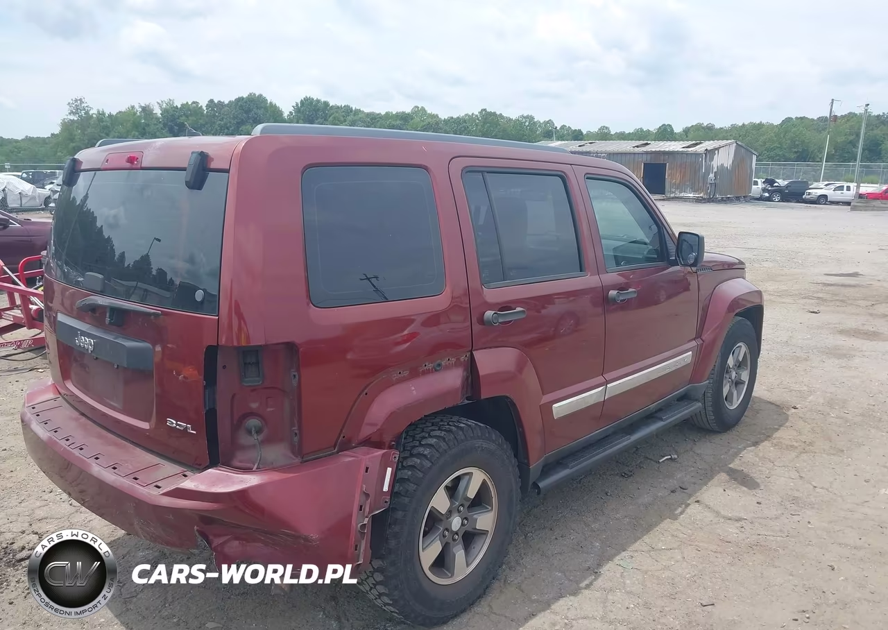 2008 Jeep Liberty Sport VIN:1J8GP28K18W135422 - 4