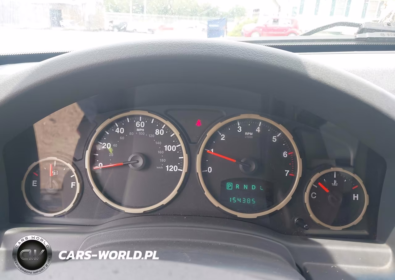 2008 Jeep Liberty Sport VIN:1J8GP28K18W135422 - 7