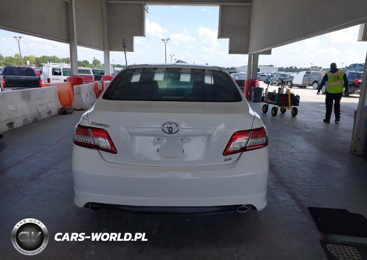 2011 Toyota Camry Se VIN:4T1BF3EKXBU587186 - 16