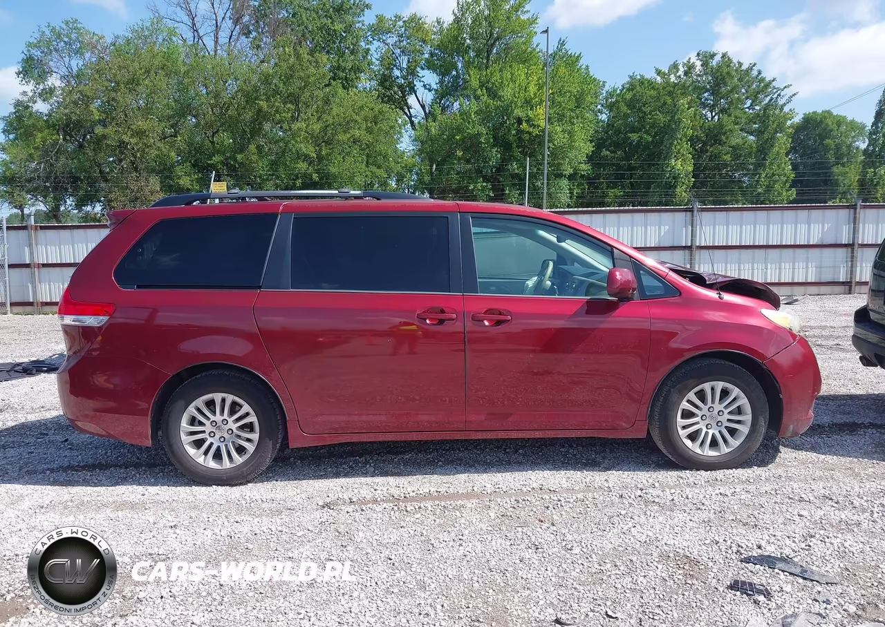 2012 Toyota Sienna Xle V6 8 Passenger VIN:5TDYK3DC8CS258660 - 13