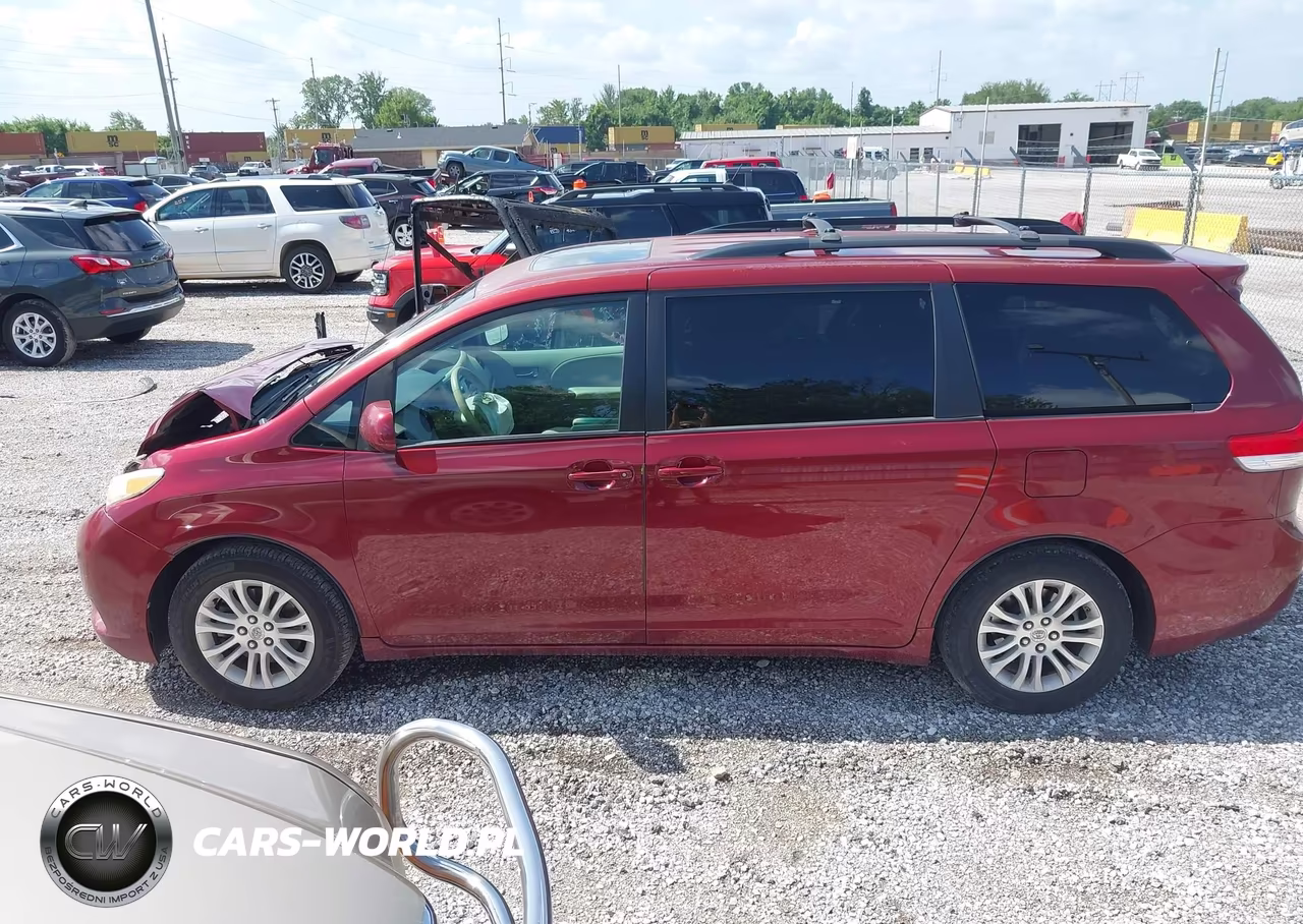 2012 Toyota Sienna Xle V6 8 Passenger VIN:5TDYK3DC8CS258660 - 14