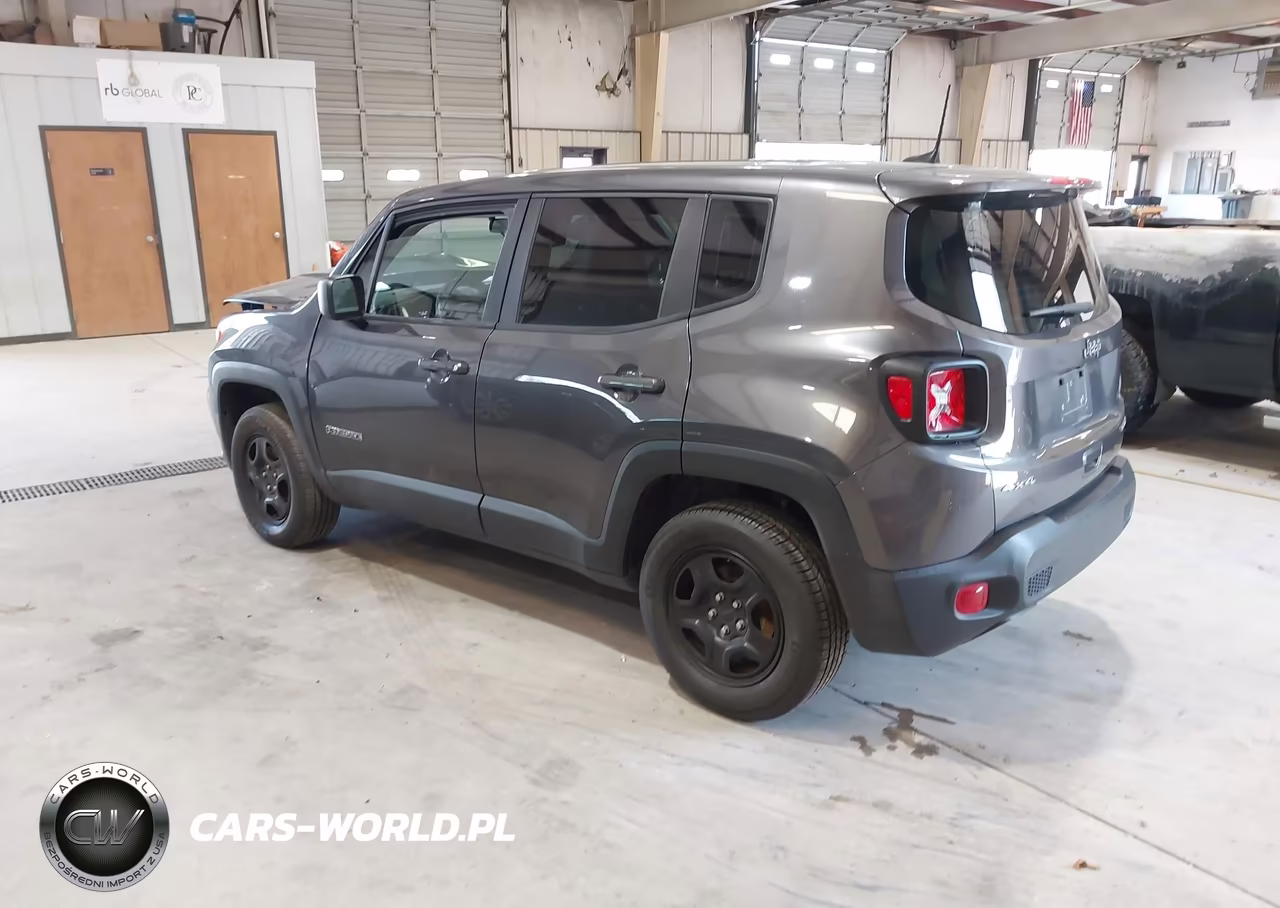 2020 Jeep Renegade Sport 4X4 VIN:ZACNJBAB8LPL82384 - 3