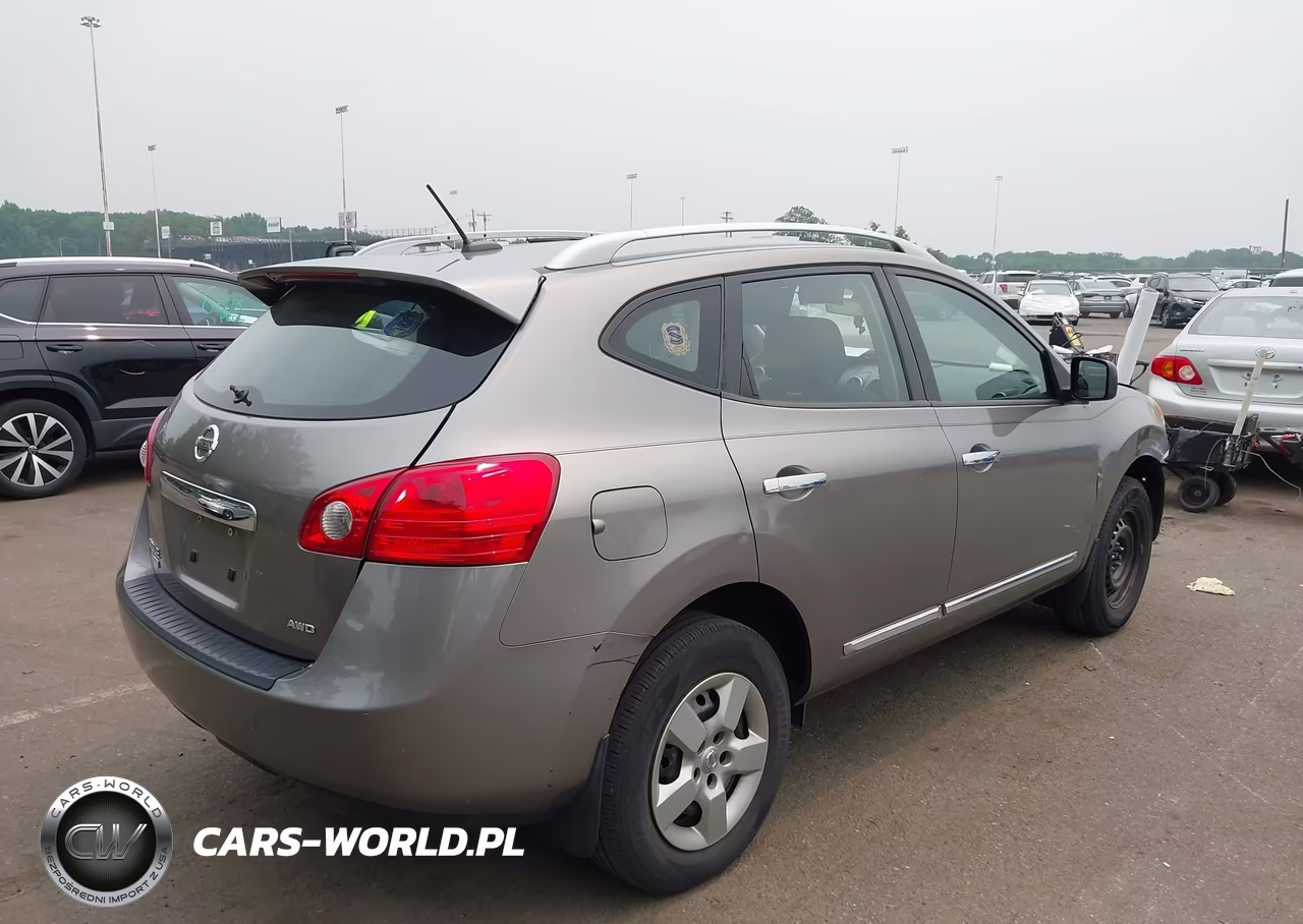 2015 Nissan Rogue Select S VIN:JN8AS5MV6FW262570 - 4