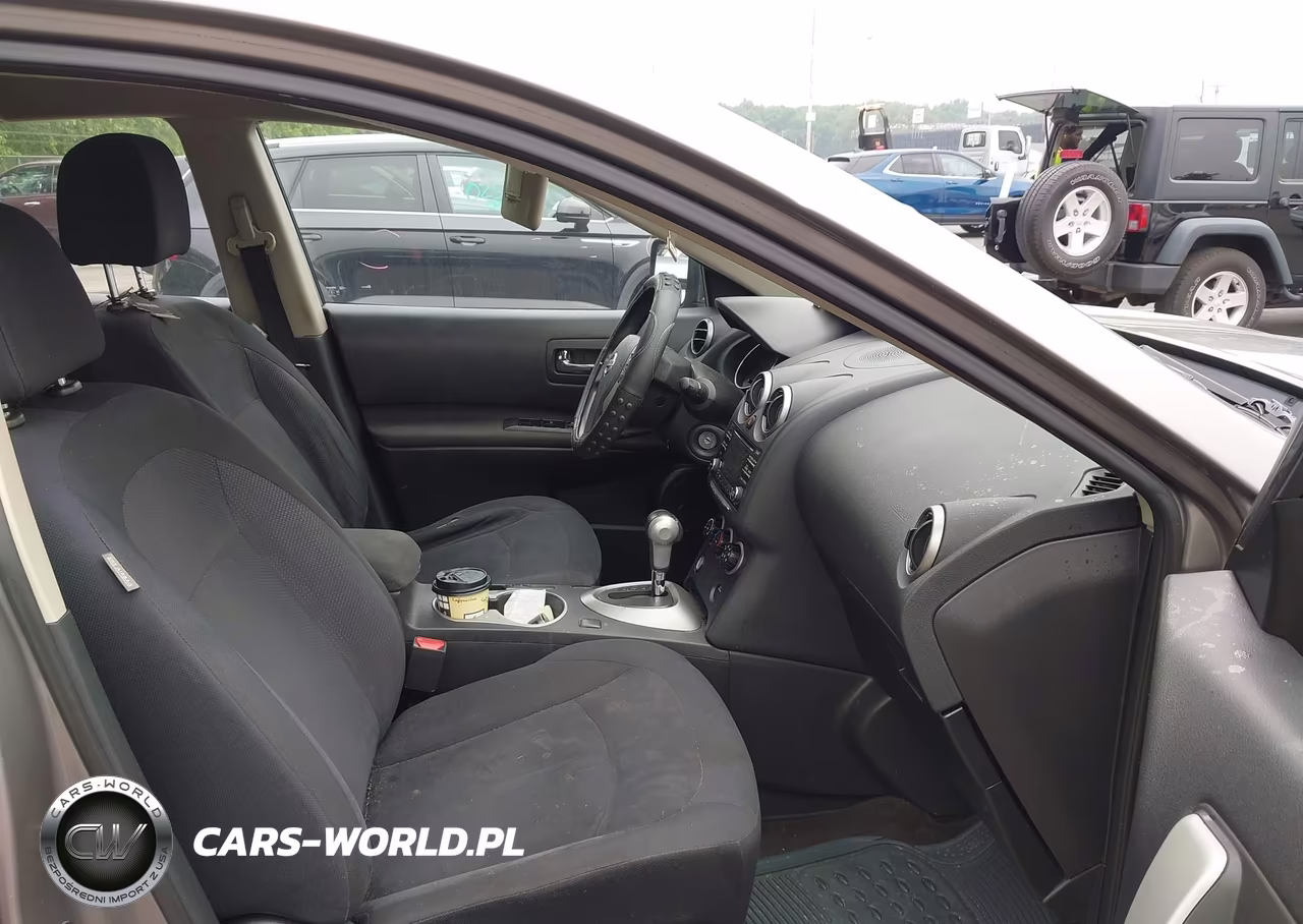 2015 Nissan Rogue Select S VIN:JN8AS5MV6FW262570 - 5