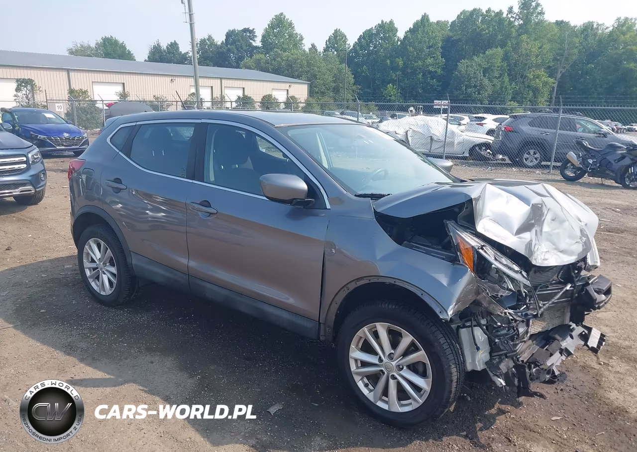 2017 Nissan Rogue Sport S