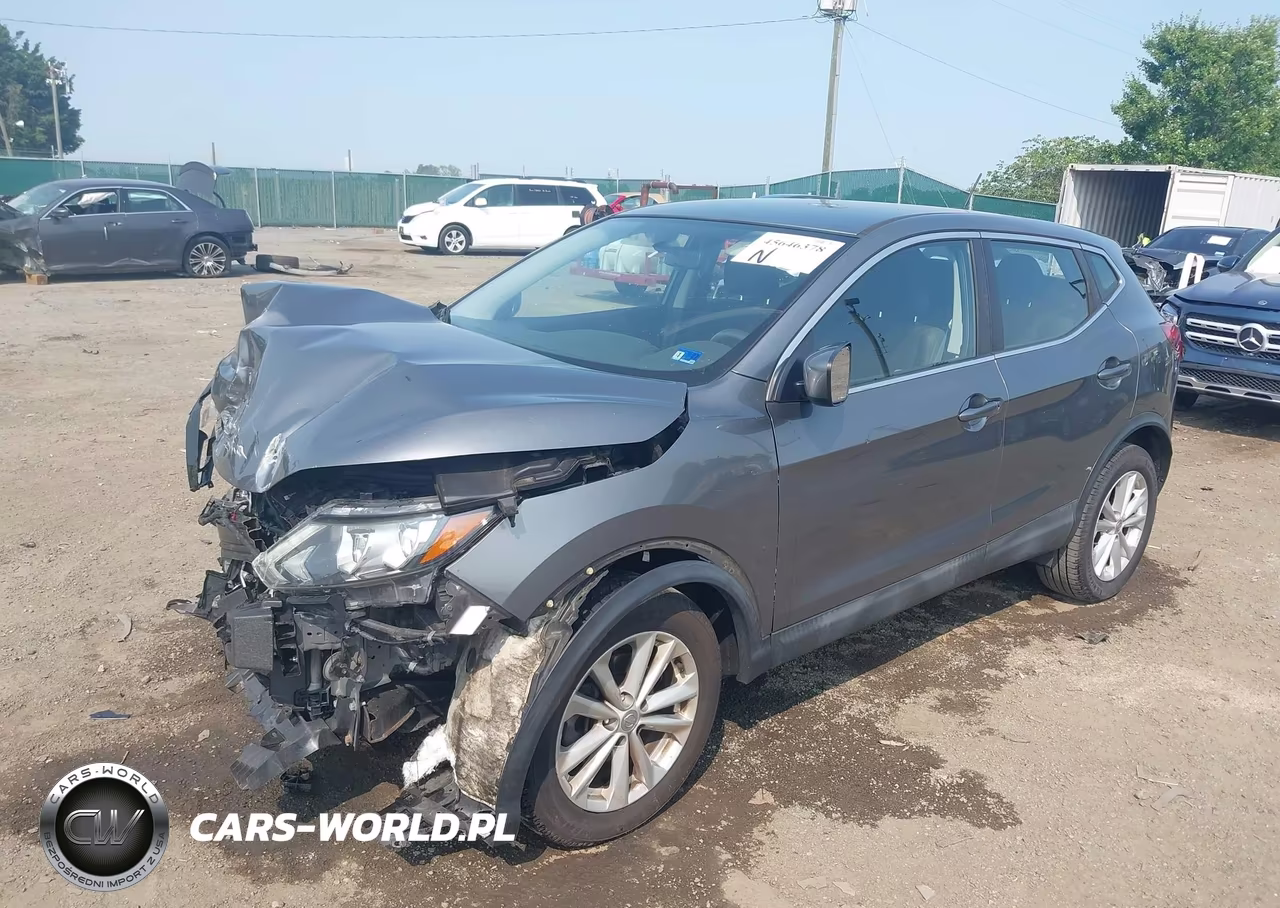 2017 Nissan Rogue Sport S VIN:JN1BJ1CP8HW028046 - 2