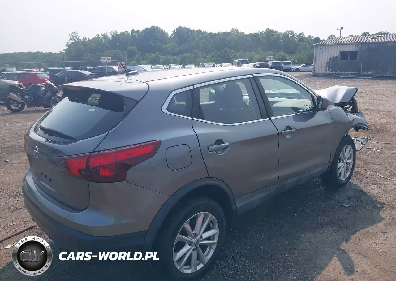 2017 Nissan Rogue Sport S VIN:JN1BJ1CP8HW028046 - 4