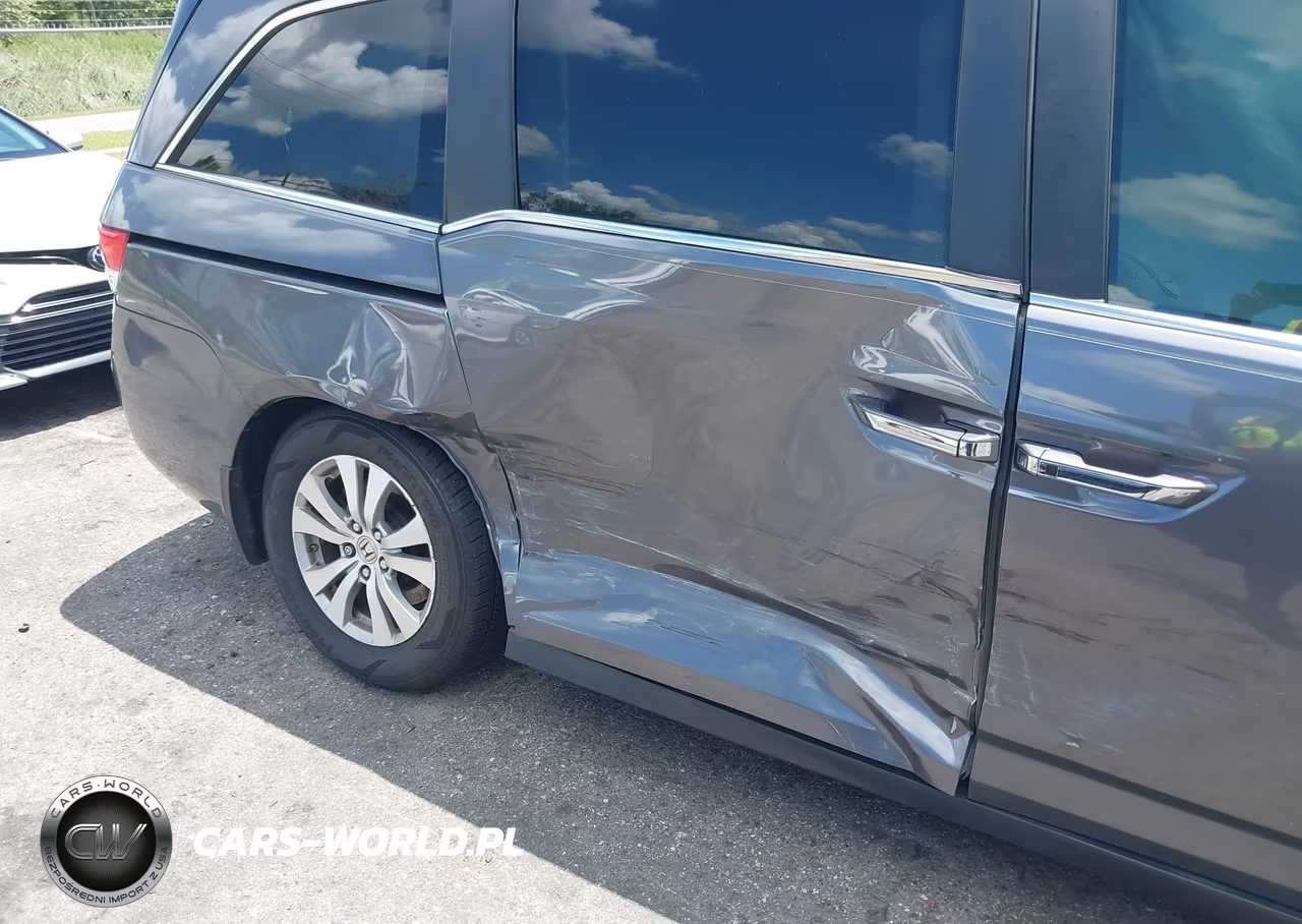 2015 Honda Odyssey Ex-L VIN:5FNRL5H65FB046647 - 6
