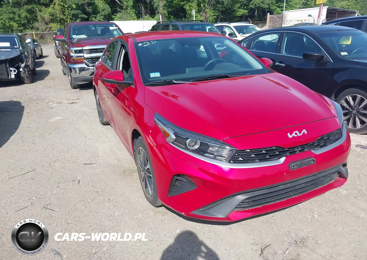 2023 Kia Forte Lxs – zdjęcie 1 z 16