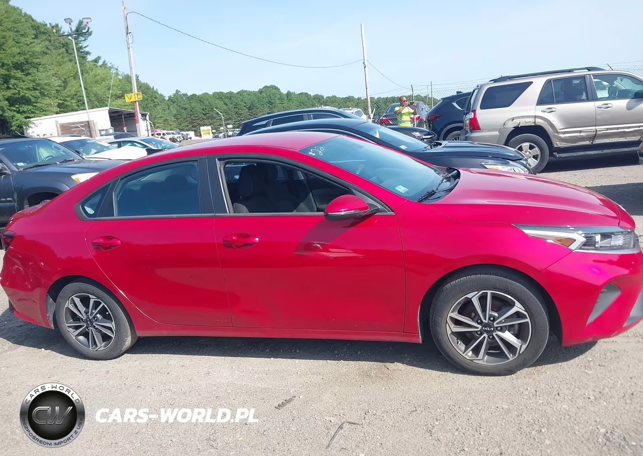 2023 Kia Forte Lxs VIN:3KPF24ADXPE665180 - 13