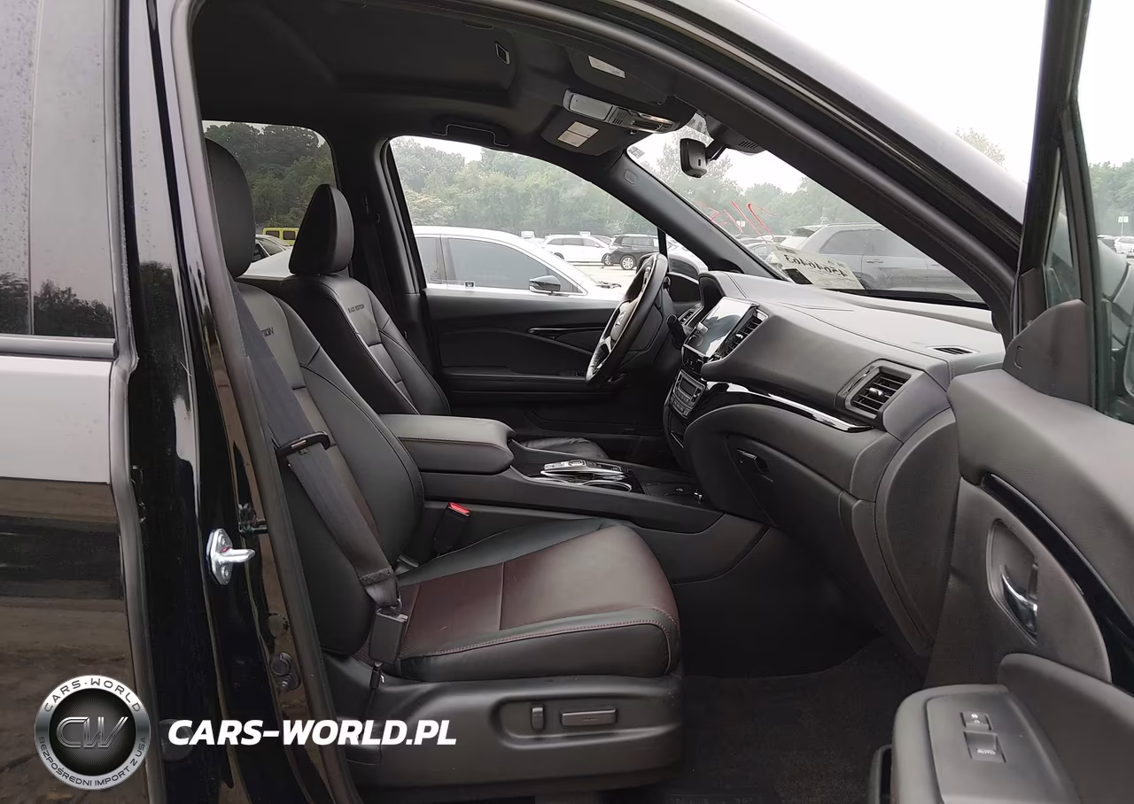 2025 Honda Ridgeline Black Edition VIN:5FPYK3F82SB011220 - 5