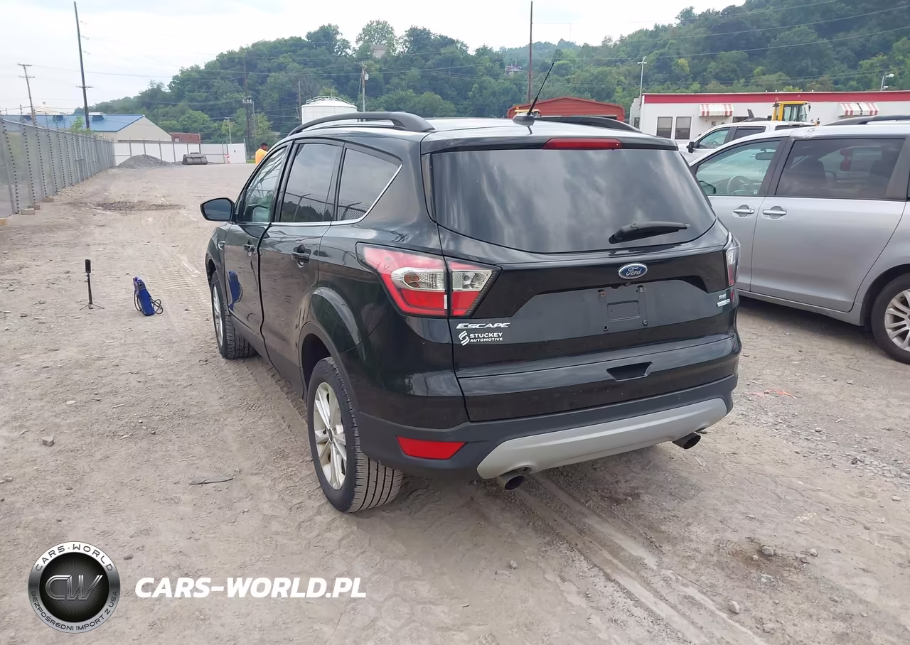 2017 Ford Escape Se VIN:1FMCU9GD5HUC62305 - 3