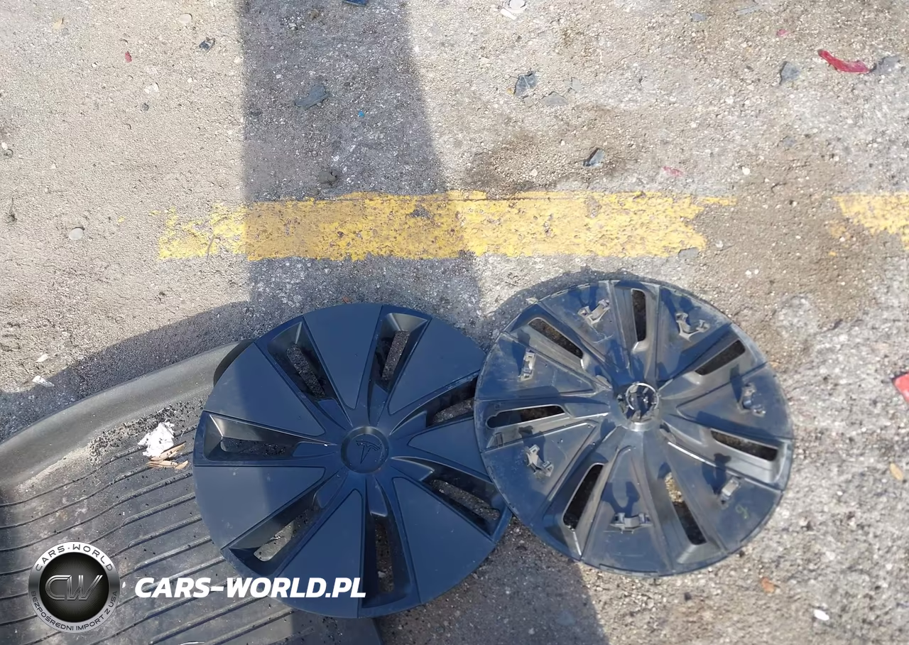 2025 Tesla Model 3 Long Range Rear-Wheel Drive-Standard Rear-Wheel Drive VIN:5YJ3E1EA4SF032637 - 10