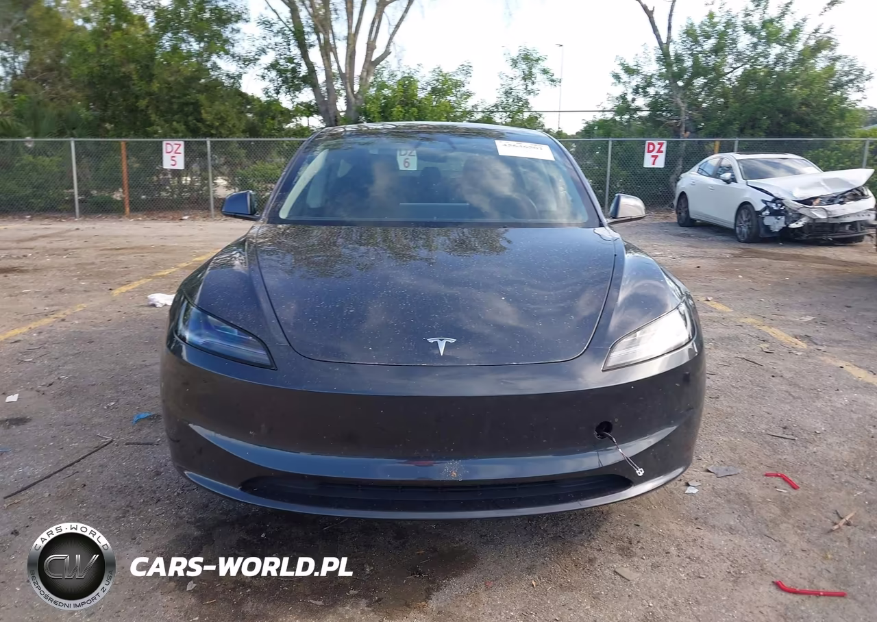 2025 Tesla Model 3 Long Range Rear-Wheel Drive-Standard Rear-Wheel Drive VIN:5YJ3E1EA4SF032637 - 11