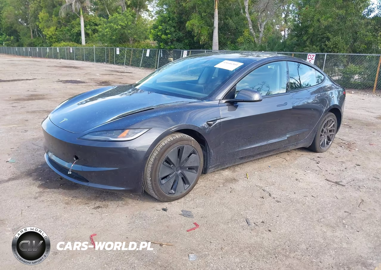 2025 Tesla Model 3 Long Range Rear-Wheel Drive-Standard Rear-Wheel Drive VIN:5YJ3E1EA4SF032637 - 2