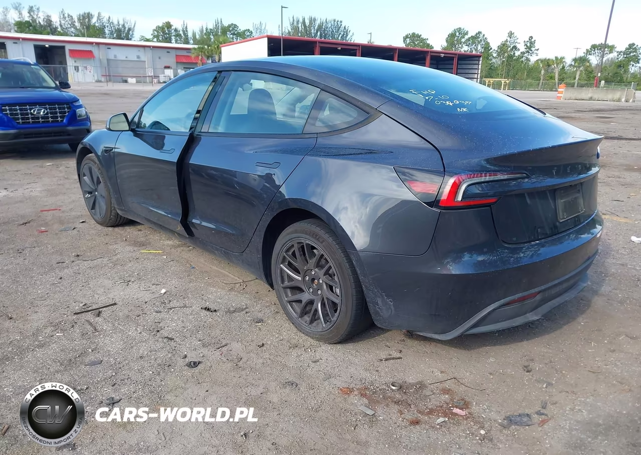 2025 Tesla Model 3 Long Range Rear-Wheel Drive-Standard Rear-Wheel Drive VIN:5YJ3E1EA4SF032637 - 3