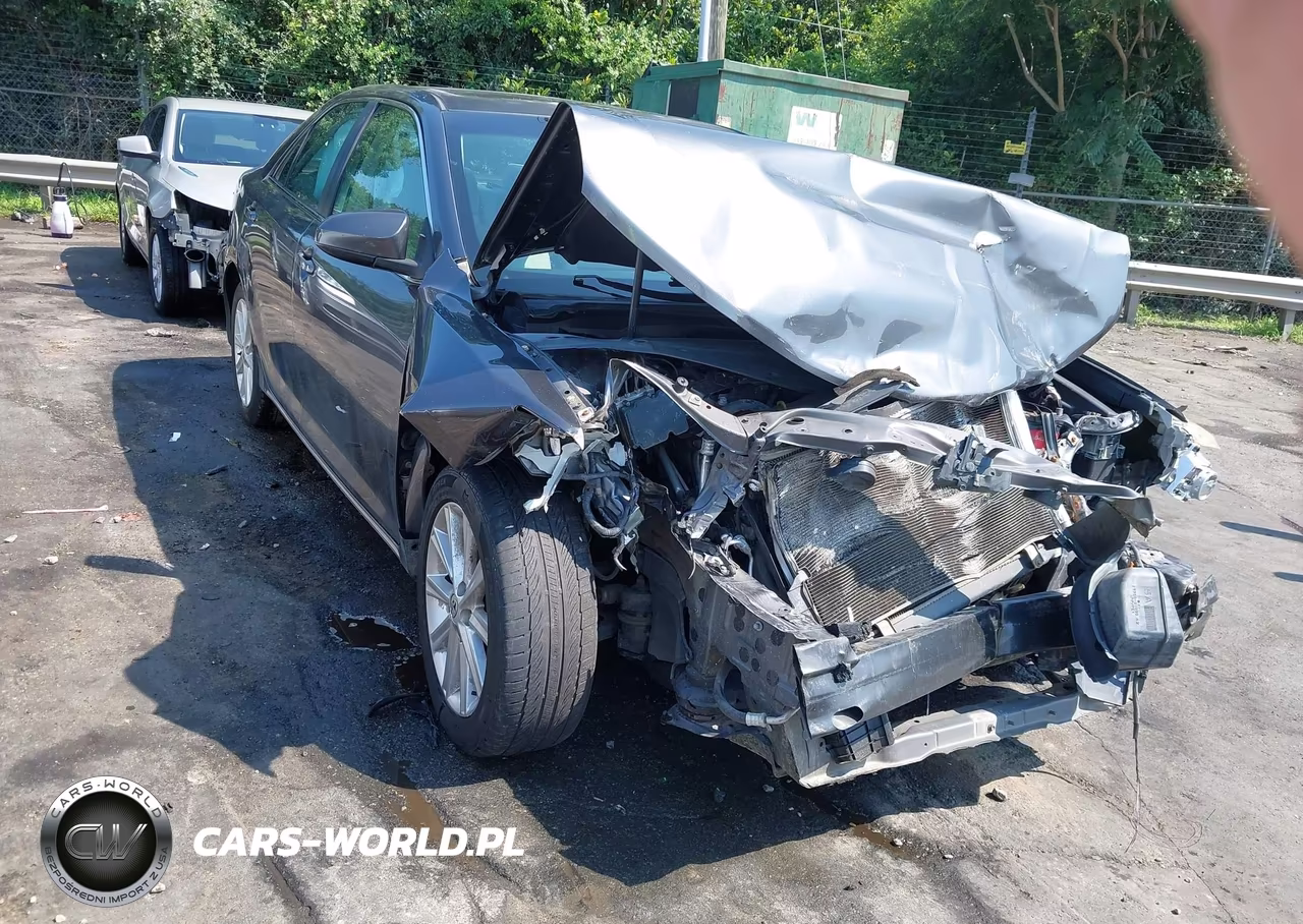 2013 Toyota Camry Xle – zdjęcie 1 z 16