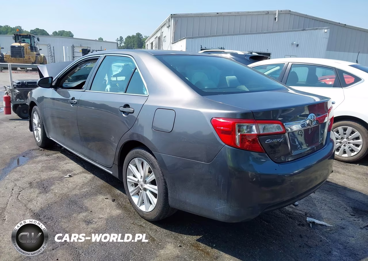 2013 Toyota Camry Xle VIN:4T1BF1FK2DU273005 - 3