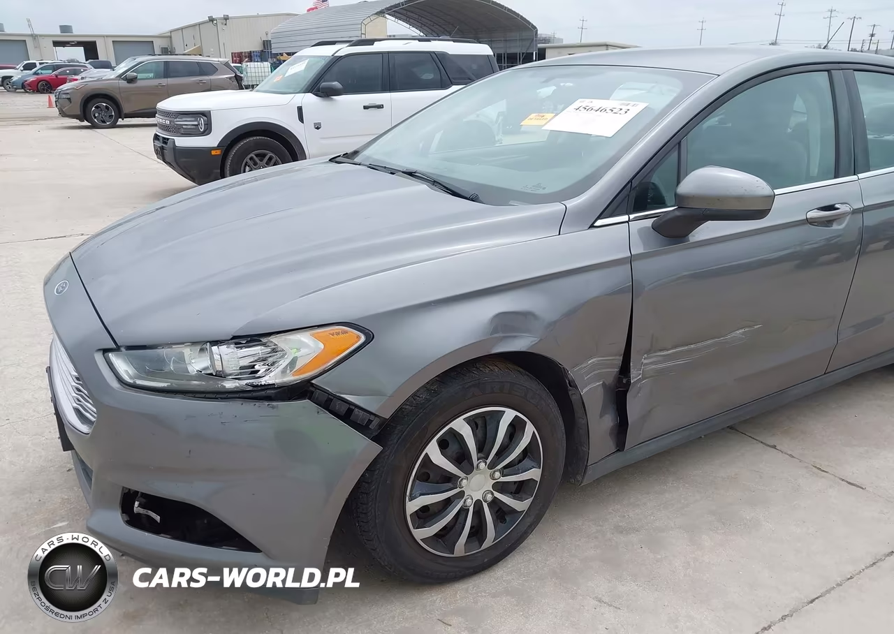 2014 Ford Fusion S VIN:3FA6P0G71ER356981 - 6