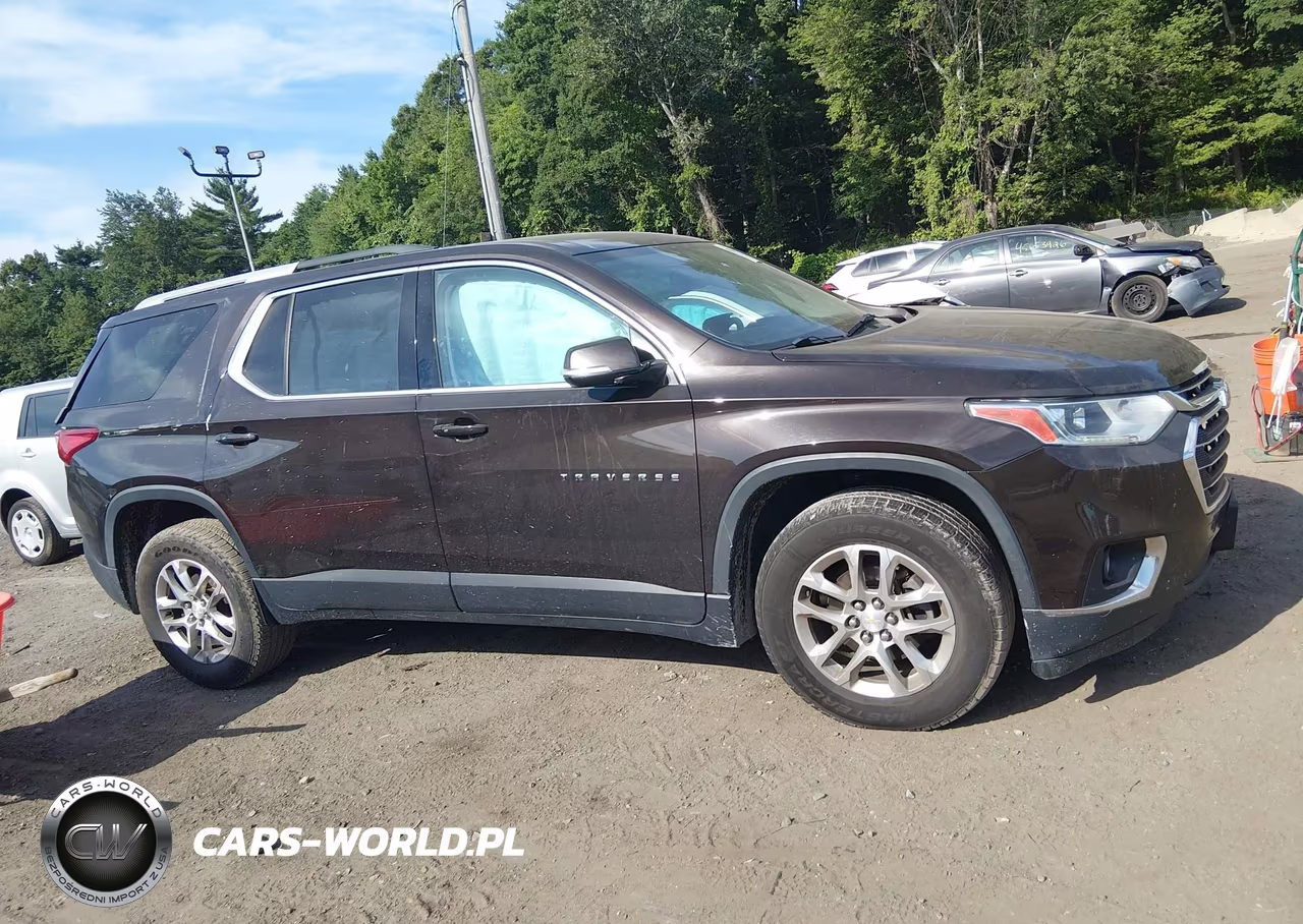 2018 Chevrolet Traverse Lt Cloth VIN:1GNEVGKWXJJ155580 - 13